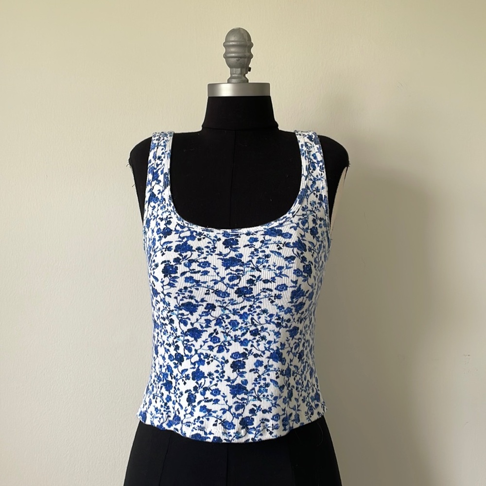 Blue Flower Print Stretchy Tank Top - Large